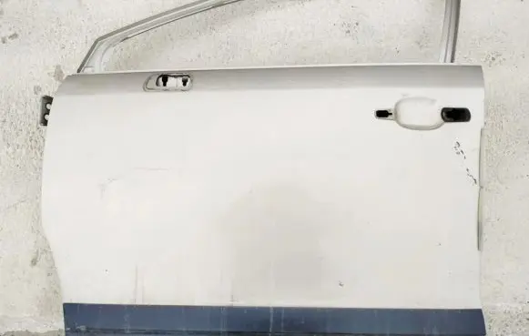 Citroen C4 I Front door smelio