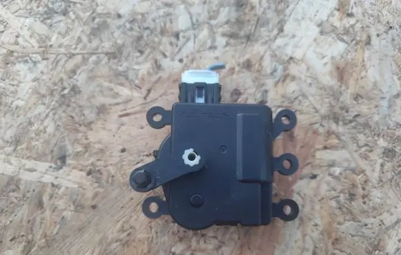 Mazda 3 II Air flap motor/actuator 1915Q