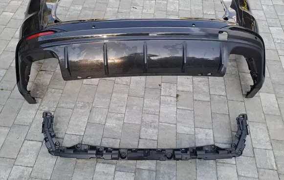 Maserati Grecale Rear bumper corner part panel trim 670157363