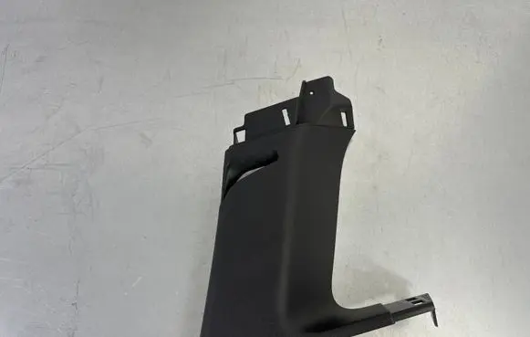 Jeep Grand Cherokee (C) pillar trim 1GP03TRMAC