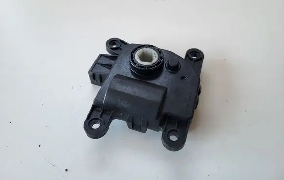 KIA Sorento A/C air flow flap actuator/motor 400730880