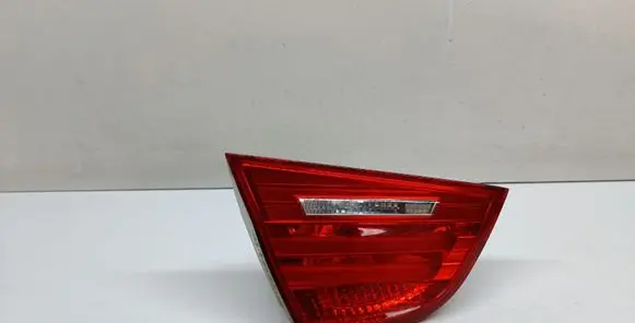 BMW 3 E90 E91 Tailgate rear/tail lights 7154155