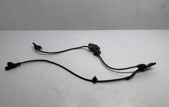 Toyota Auris E180 ABS brake wheel speed sensor 0265007805
