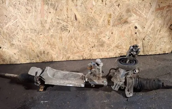 Volkswagen Golf IV Steering rack 1J1422105