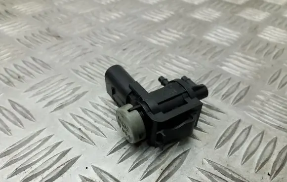 Audi A3 S3 8P Turbo solenoid valve 1K0906283A