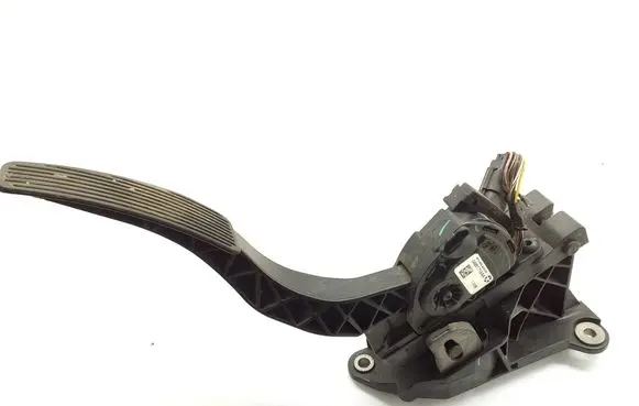 Chrysler 300 - 300C Accelerator throttle pedal 04861716AA