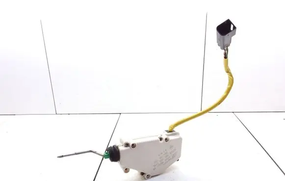 Fuel tank cap lock motor