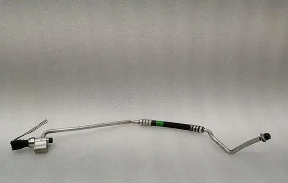 Mercedes-Benz SL R230 Air conditioning (A/C) pipe/hose A2308303315