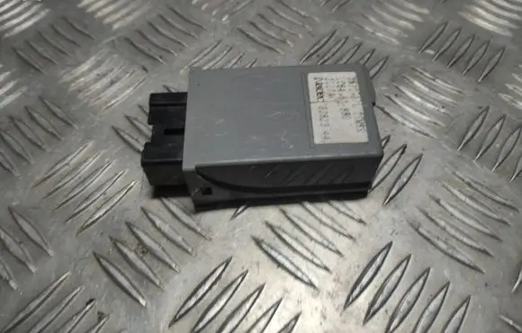 Mazda MPV Other relay LC6467830 2L17A 3281344