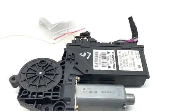 Audi A4 S4 B6 8E 8H Front door window regulator motor 8E1959801B