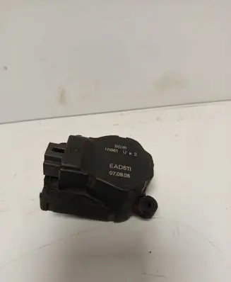 Renault Master II Air flap motor/actuator 410473241