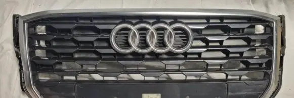Audi Q2 - Front bumper upper radiator grill