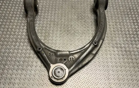 Jeep Grand Cherokee WL Front lower control arm/wishbone P68375788AC
