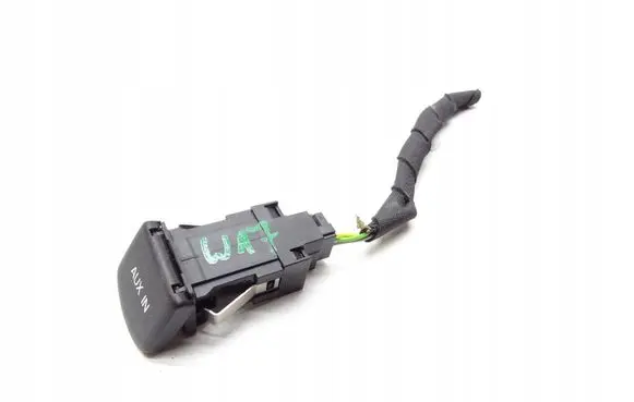 Volkswagen Polo V 6R AUX in-socket connector 6R0035724