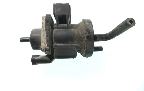 Mercedes-Benz C W202 Turbo solenoid valve 4715393 A0005450427