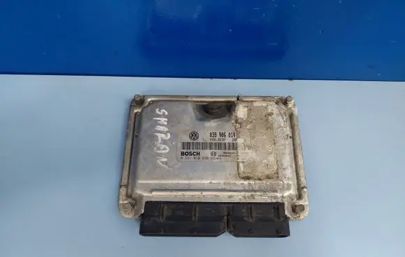 Volkswagen Sharan Engine control unit/module 038906019 0281010630