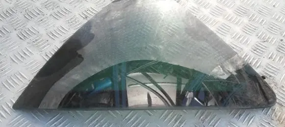 Peugeot 407 Rear vent window glass 