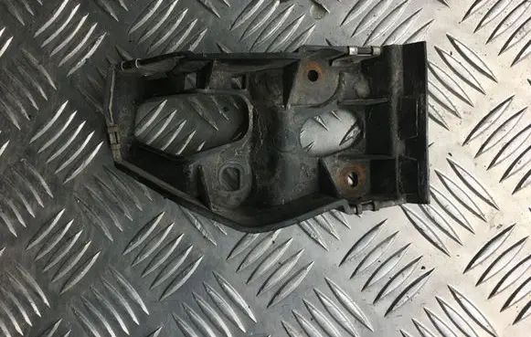 Audi A4 S4 B6 8E 8H Fender mounting bracket 8E0853921B 8E0853921