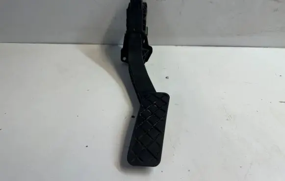 Volkswagen Tiguan Allspace Accelerator throttle pedal 5Q2723503D