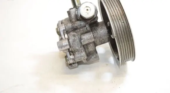 Audi A4 S4 B7 8E 8H Power steering pump 8E0145155ES