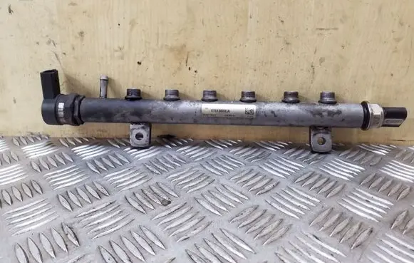 Volkswagen Crafter Fuel main line pipe 076130093A