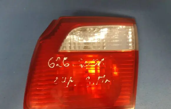 Mazda 626 Tailgate rear/tail lights 13261922