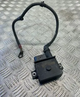 BMW 3 E90 E91 Glow plug pre-heat relay 7800156