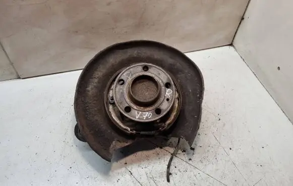 Volvo V70 Rear wheel hub