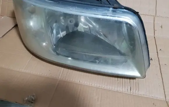 Volkswagen Transporter - Caravelle T5 Headlight/headlamp 7H1941016J