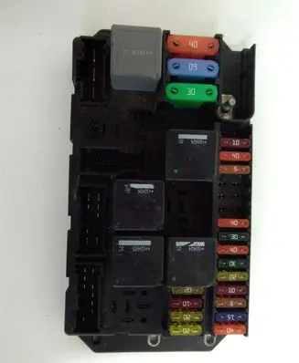Jaguar XJ X351 Fuse module AW9314A073BC