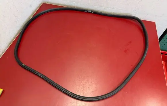 BMW X1 F48 F49 Front door rubber seal 7349628