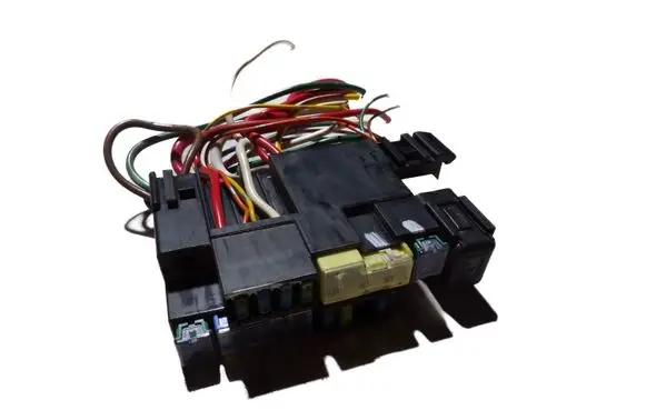 Nissan Pathfinder R51 Fuse module
