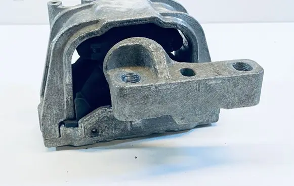 Audi A3 S3 8P Engine mount bracket 1K0199262AL
