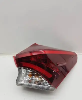 Toyota Auris E180 Rear/tail lights 18672