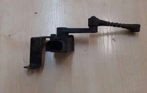 Land Rover Evoque I Front height sensor lever BJ323D026AA