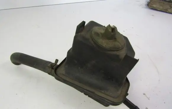 Volkswagen Golf IV Power steering fluid tank/reservoir 1J0422371C
