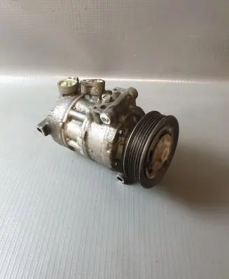 Volkswagen Golf VII Air conditioning (A/C) compressor (pump) 5Q0820803