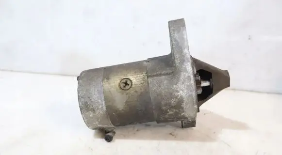 Toyota Yaris Starter motor MS228000-9530