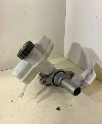 BMW 7 G11 G12 Master brake cylinder 6871185 13264013