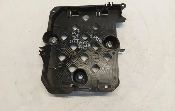 Audi Q7 4M Engine mount bracket 4m0907650c