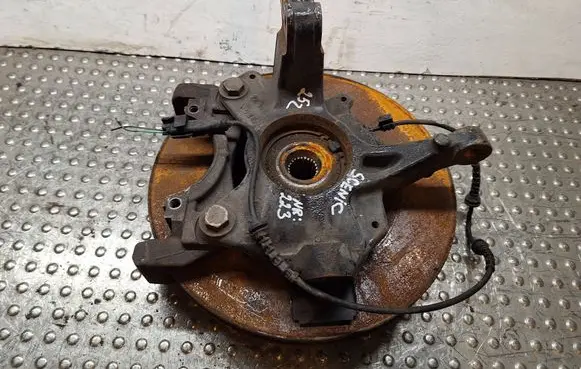 Renault Megane III Front wheel hub spindle knuckle S25056529 400140044R