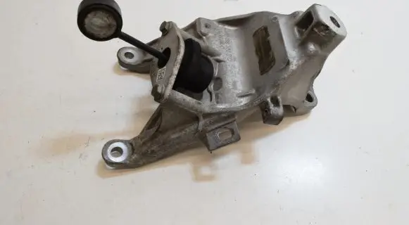 Audi A6 S6 C8 4K Engine mounting bracket 4M0199308BQ