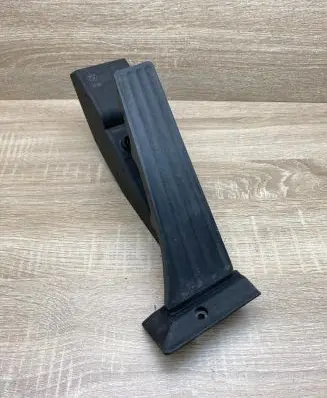 BMW 5 E60 E61 Accelerator throttle pedal 6766931 259160
