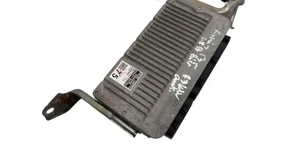Toyota Auris E180 Engine control unit/module 896610Z750