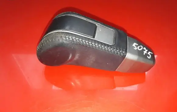 Mitsubishi Pajero Gear lever shifter trim leather/knob NOCODE