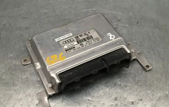 Audi A8 S8 D2 4D Engine control unit/module 0261204686 4D0907551M 26SA4993