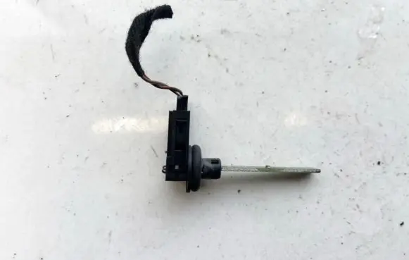 Volkswagen PASSAT B5.5 Interior temperature sensor 4B0820539