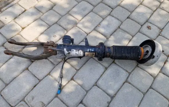 BMW X5 F15 Front shock absorber with coil spring 6863173 10541310 009899