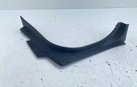 Lexus IS 220D-250-350 Rear/tail light trim molding 6443953010 6491153020