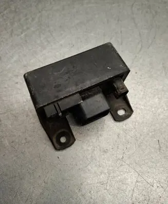 Mercedes-Benz CLK A209 C209 Glow plug pre-heat relay 